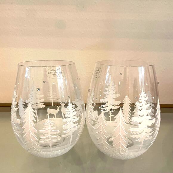 Set of 2 Stemless Wine Glasses Hand Painted White Christmas Trees Snow New - Picture 1 of 12